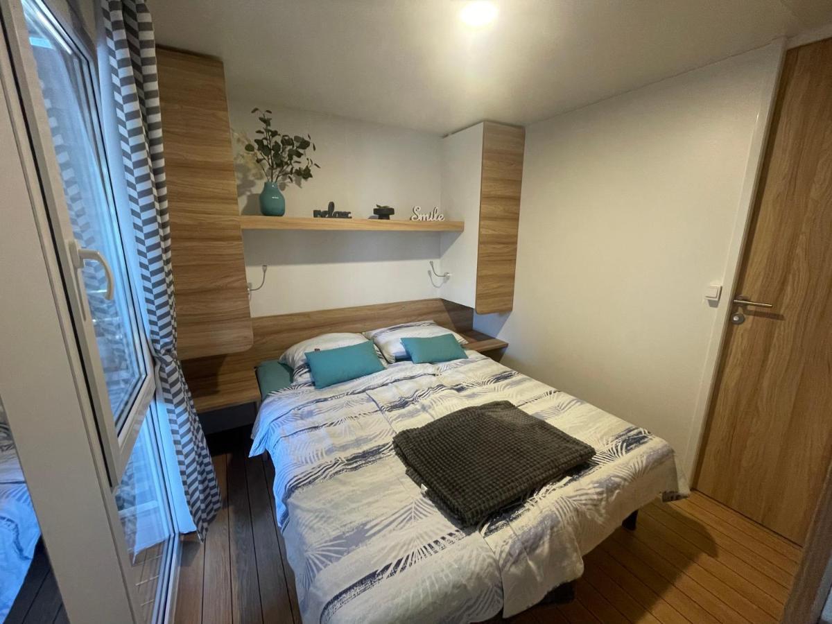 Mobile Home Stella III Biograd Na Moru Биоград на Мору Екстериор снимка